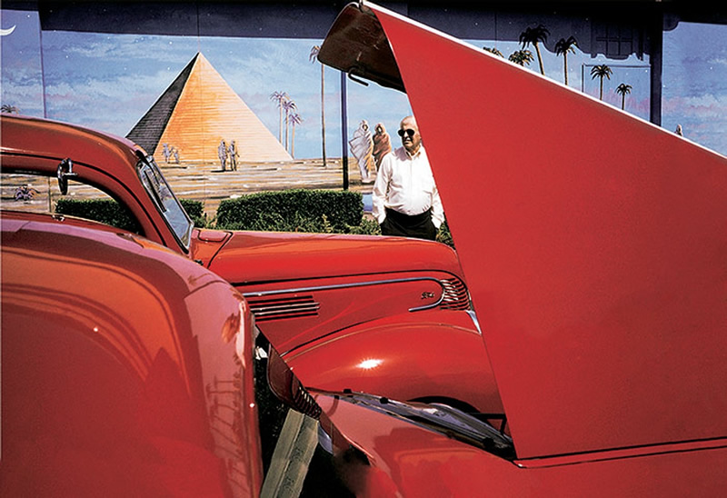 Timeless Color Photos from the Most Celebrated Photographers