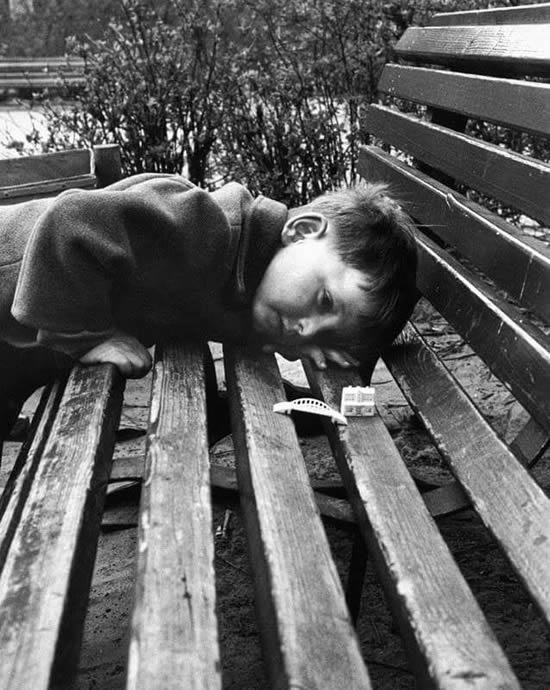 Iconic Black-and-White Photographs by Legendary Photographers