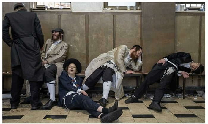 Orthodox Jews Having Celebrated Purim - Photos That Look Straight Out of a Renaissance Painting