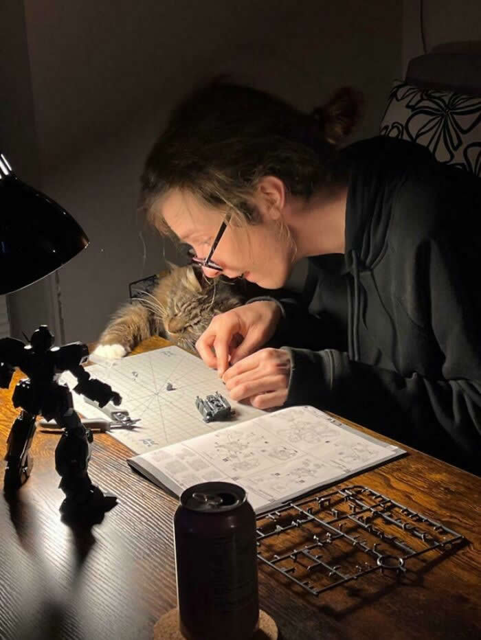 The Gunpla Maker - Photos That Look Straight Out of a Renaissance Painting