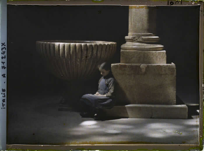 Girl In Verona - Photos That Look Straight Out of a Renaissance Painting