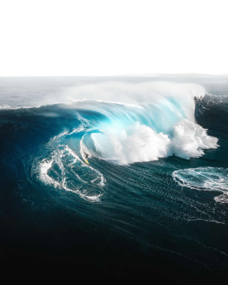 Breathtaking Photos Of Waves by Phil de Glanville