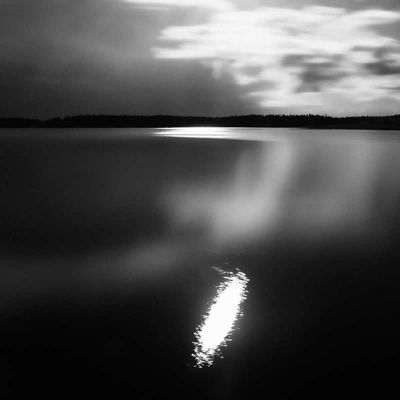 Poetic Minimalist Fine Art Photographs by Kalle Saarikko