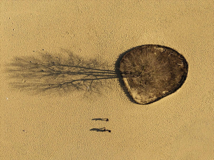 Aerial Winning Photos From The 2025 Minimalist Photography Awards
