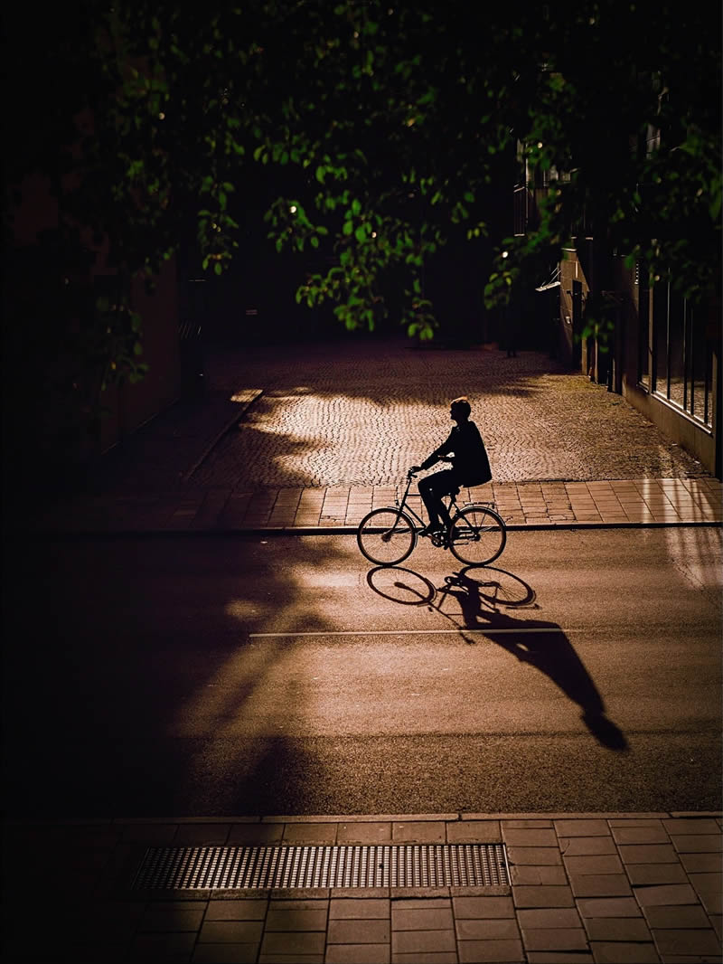 Street Photography Magic of Light and Shadow