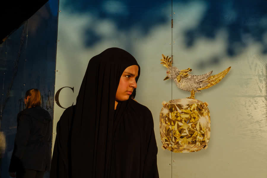 Captivating Street Photography by Meera Nerurkar