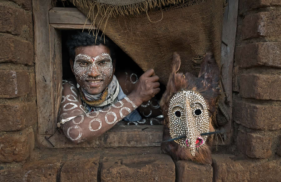 Indian Travel and Documentary Photography by Happy Mukherjee
