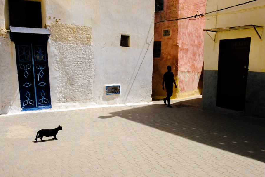 Award-Winning Street Photos of Urban Photography Awards